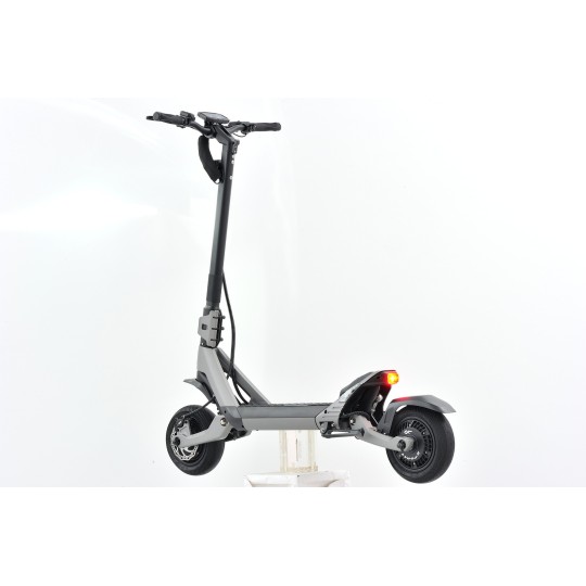 Trottinette électrique G7 1500W*2 60V 21Ah Trottinette électrique G7 1500W*2 60V 21Ah