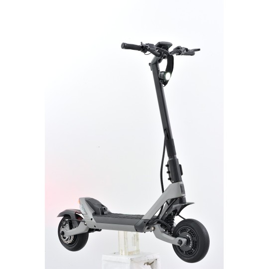 Trottinette électrique G7 1500W*2 60V 21Ah Trottinette électrique G7 1500W*2 60V 21Ah