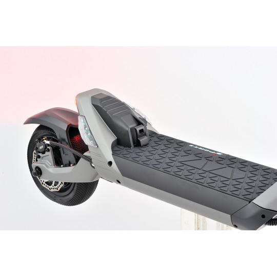 Trottinette électrique G7 1500W*2 60V 21Ah Trottinette électrique G7 1500W*2 60V 21Ah