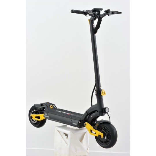 Trottinette électrique G8 1500W*2 60V 30Ah Trottinette électrique G8 1500W*2 60V 30Ah