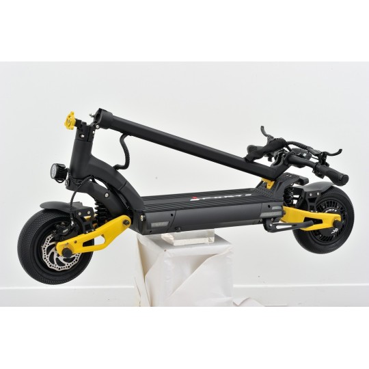 Trottinette électrique G8 1500W*2 60V 30Ah Trottinette électrique G8 1500W*2 60V 30Ah