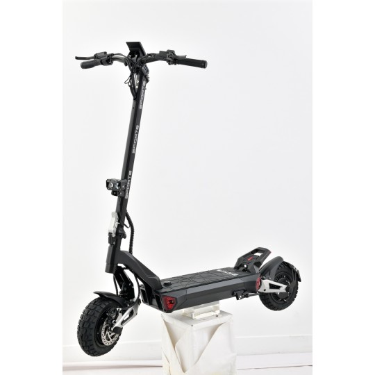 Trottinette électrique S500 Pro 2000W* 72V 30Ah Trottinette électrique S500 Pro 2000W* 72V 30Ah
